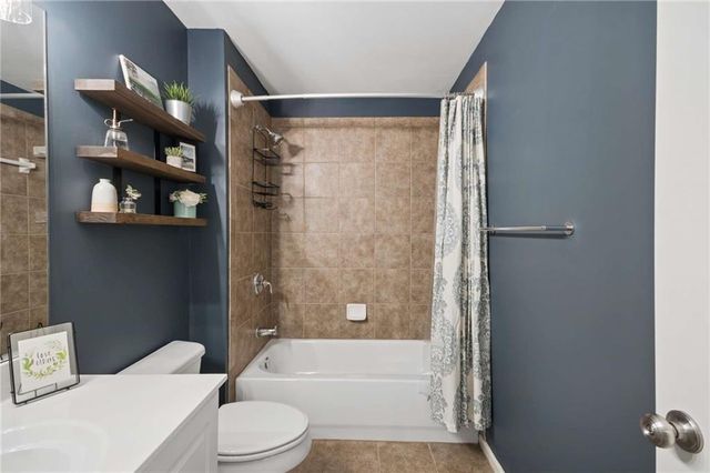 963 Westmoreland Circle NW, Atlanta, GA 30318