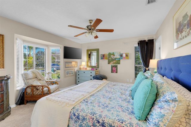 17 E LIVE OAK AVENUE, Yalaha, FL 34797