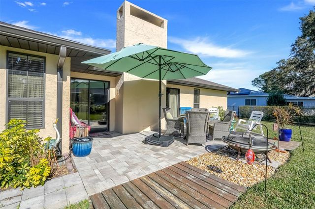 17 E LIVE OAK AVENUE, Yalaha, FL 34797