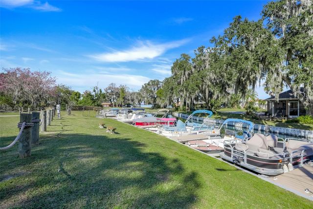 17 E LIVE OAK AVENUE, Yalaha, FL 34797