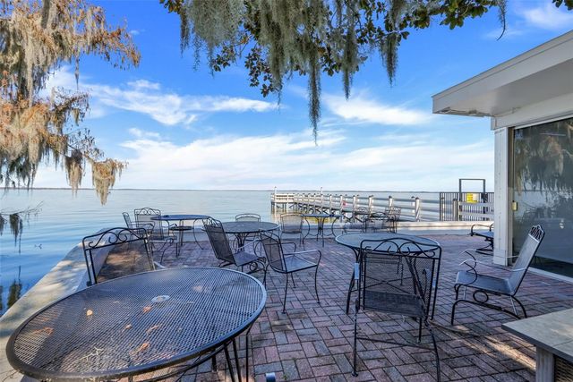 17 E LIVE OAK AVENUE, Yalaha, FL 34797