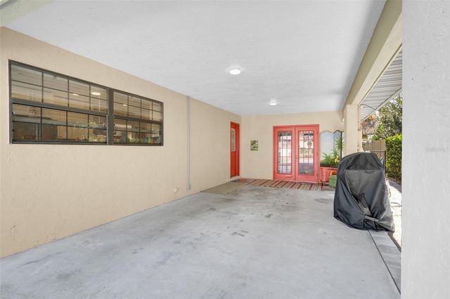 17 E LIVE OAK AVENUE, Yalaha, FL 34797