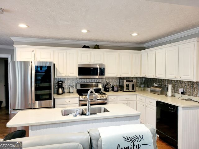 3213 Sweetbriar Drive, Villa Rica, GA 30180