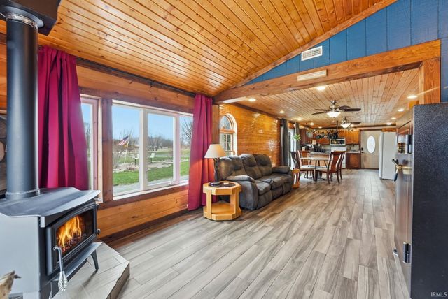 5251 W 450 S, Albion, IN 46701