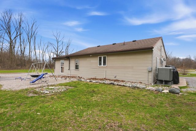 5251 W 450 S, Albion, IN 46701