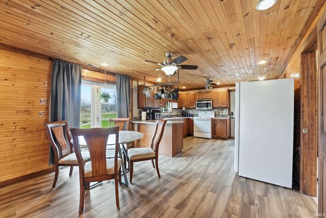 5251 W 450 S, Albion, IN 46701