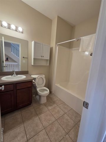 526 Graten Street 13, Birmingham, MI 48009
