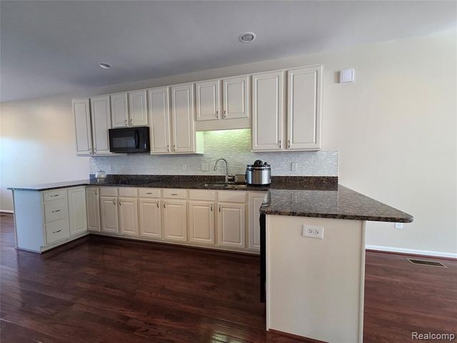 526 Graten Street 13, Birmingham, MI 48009