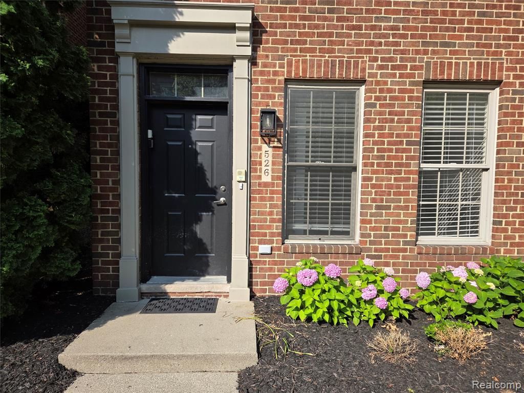 526 Graten Street 13, Birmingham, MI 48009