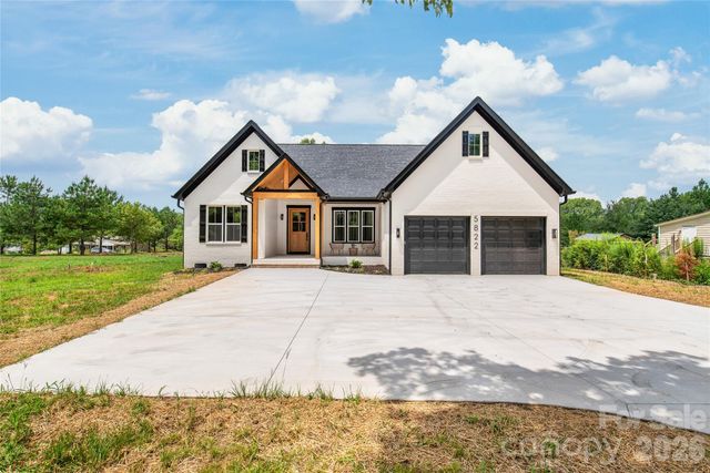5822 Potter Road S, Waxhaw, NC 28173