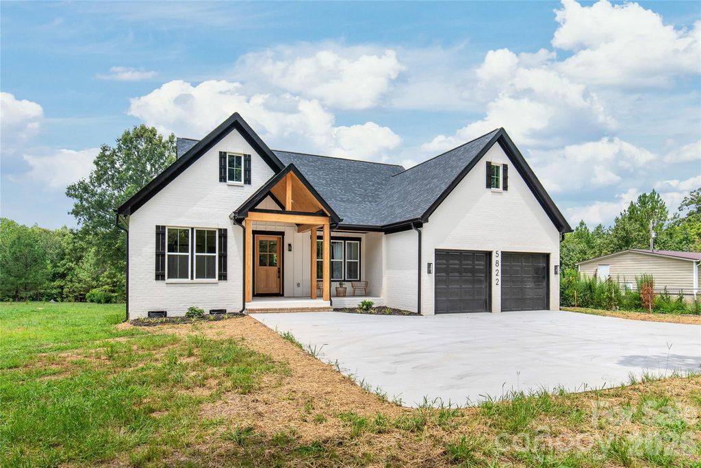 5822 Potter Road S, Waxhaw, NC 28173