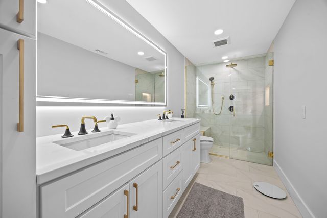 1504 Aberdeen Court 1504, Naperville, IL 60564