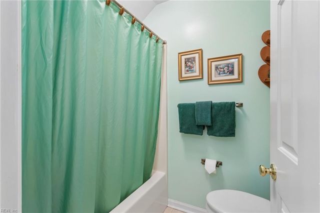 12 Oscars CT, Poquoson, VA 23662