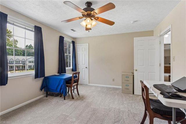 12 Oscars CT, Poquoson, VA 23662