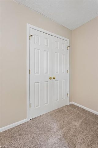 12 Oscars CT, Poquoson, VA 23662
