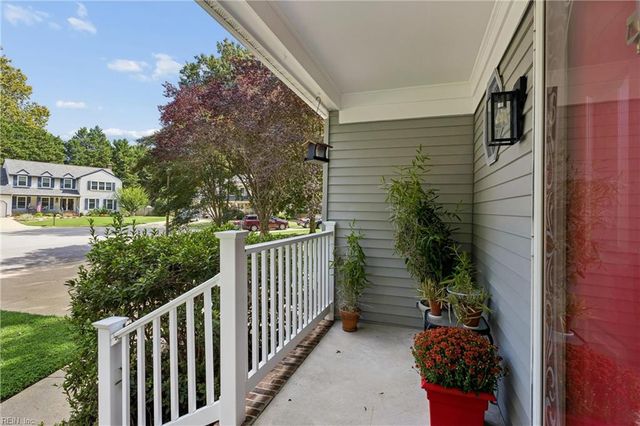 12 Oscars CT, Poquoson, VA 23662