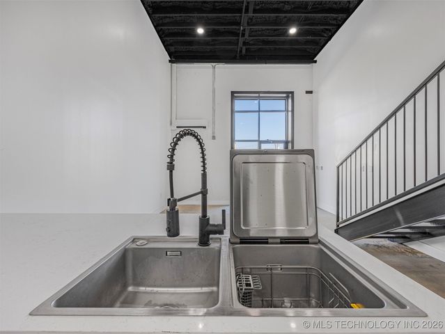 106 S A Street 11, Skiatook, OK 74070