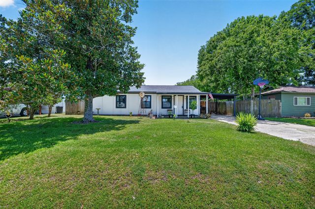 2110 Hillshire Drive, Deer Park, TX 77536