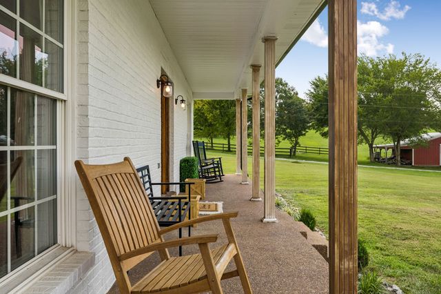 3695 Dobbin Rd, Springfield, TN 37172