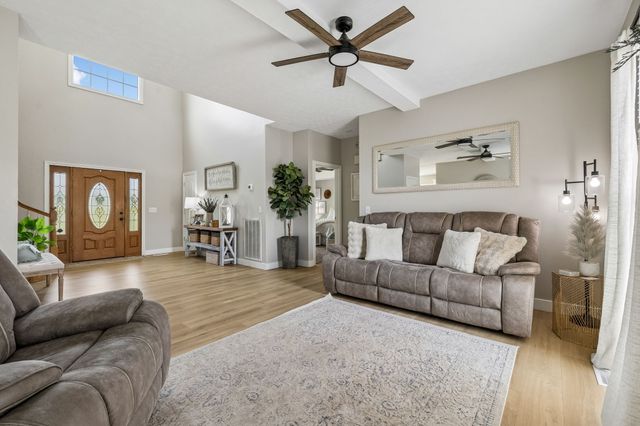 3695 Dobbin Rd, Springfield, TN 37172