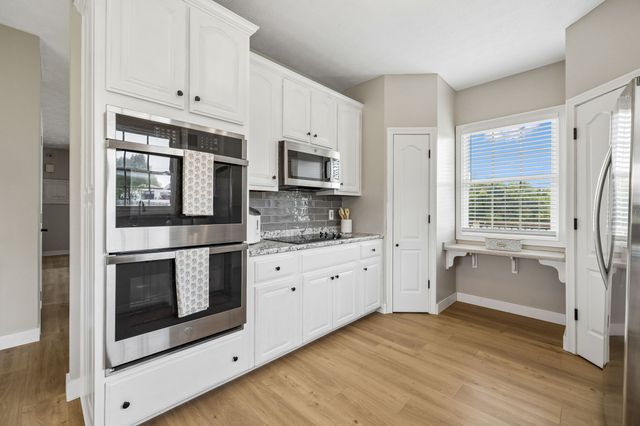 3695 Dobbin Rd, Springfield, TN 37172