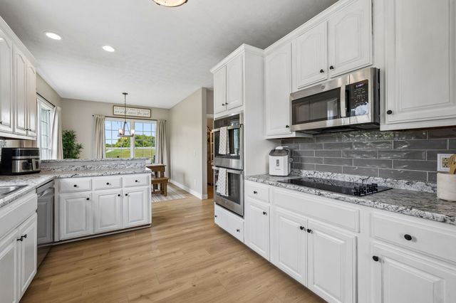 3695 Dobbin Rd, Springfield, TN 37172