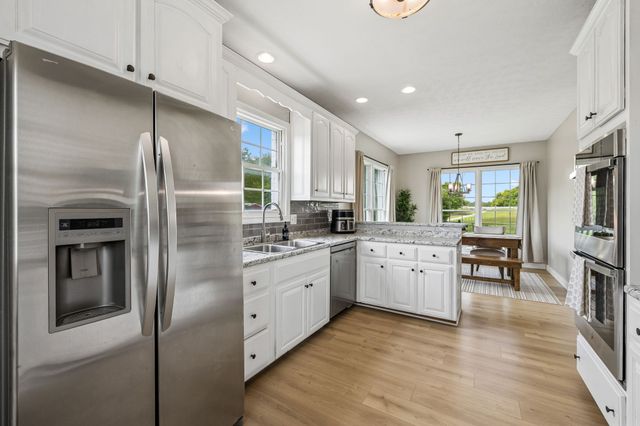 3695 Dobbin Rd, Springfield, TN 37172