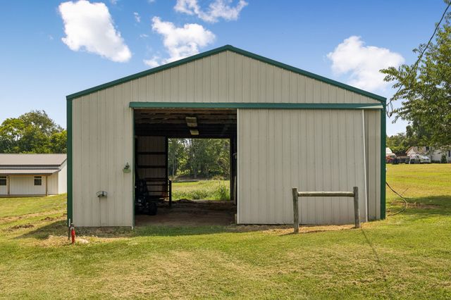 3695 Dobbin Rd, Springfield, TN 37172