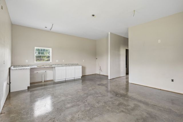 3695 Dobbin Rd, Springfield, TN 37172