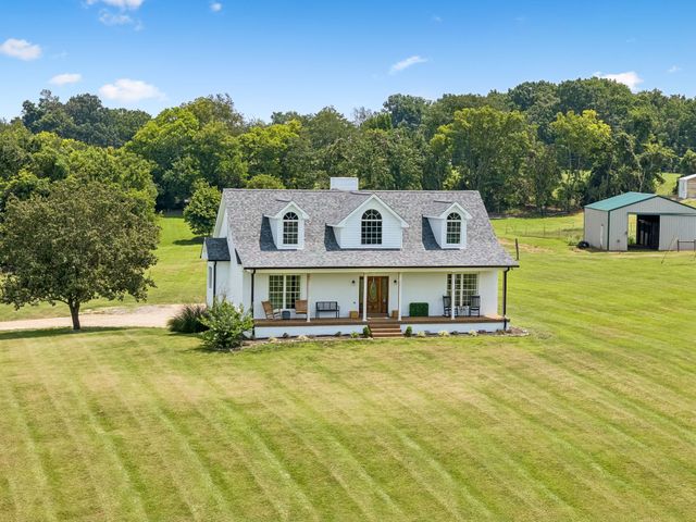 3695 Dobbin Rd, Springfield, TN 37172