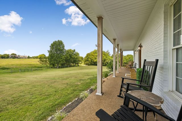 3695 Dobbin Rd, Springfield, TN 37172