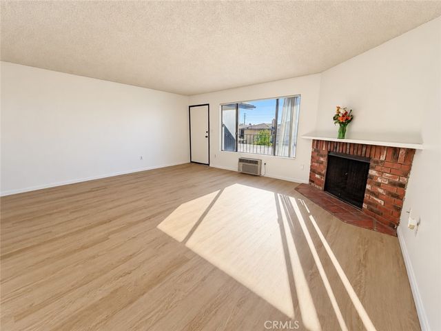 338 E Meats Avenue C, Orange, CA 92865
