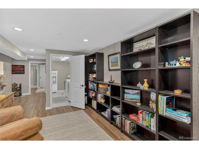 135 Everett St, Lakewood, CO 80226