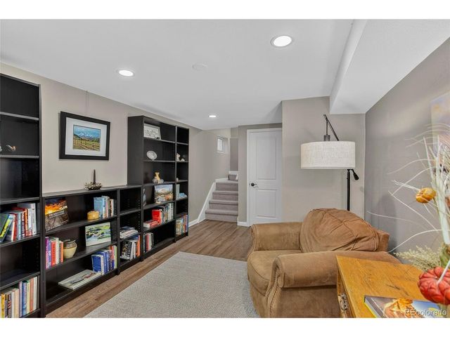 135 Everett St, Lakewood, CO 80226