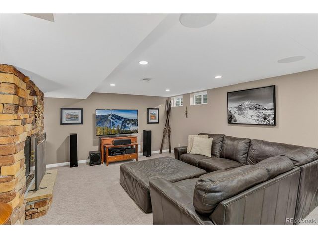 135 Everett St, Lakewood, CO 80226