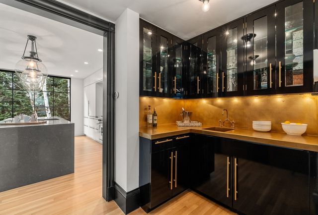 12 Martin Street, Cambridge, MA 02138