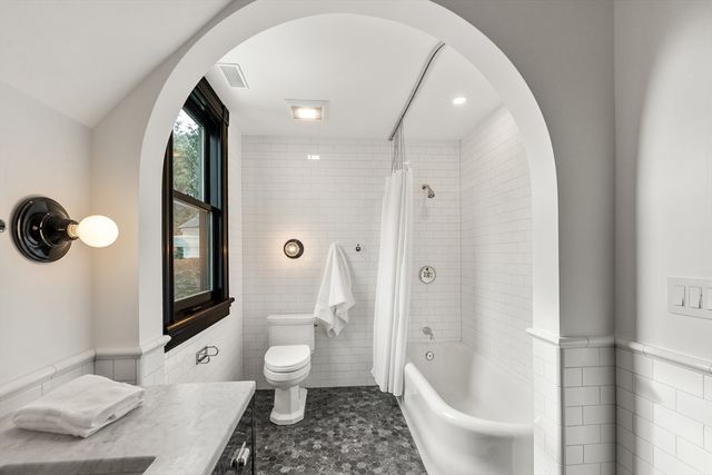 12 Martin Street, Cambridge, MA 02138