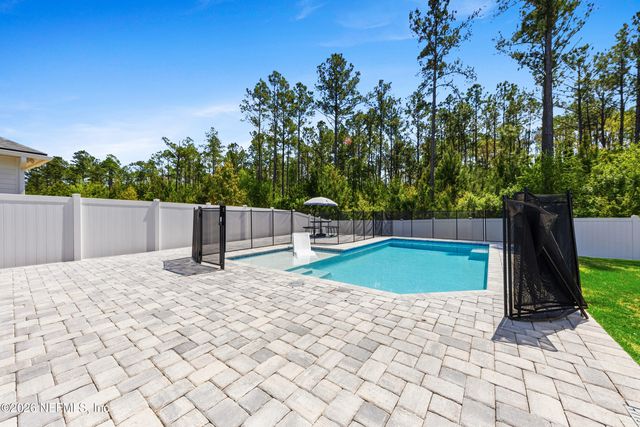 294 SAWGRASS Drive, Yulee, FL 32097