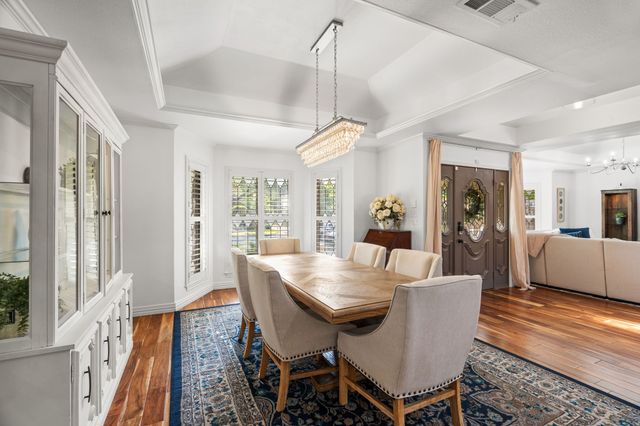 2103 Lake Country Drive, Arlington, TX 76012