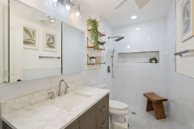 2103 Lake Country Drive, Arlington, TX 76012