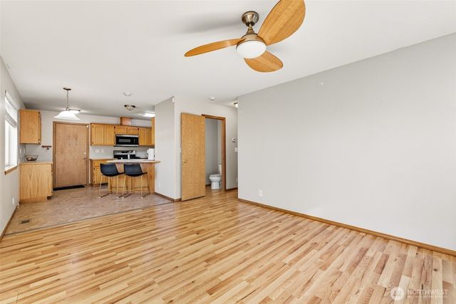 1214 NE Big Berry Loop, Oak Harbor, WA 98277