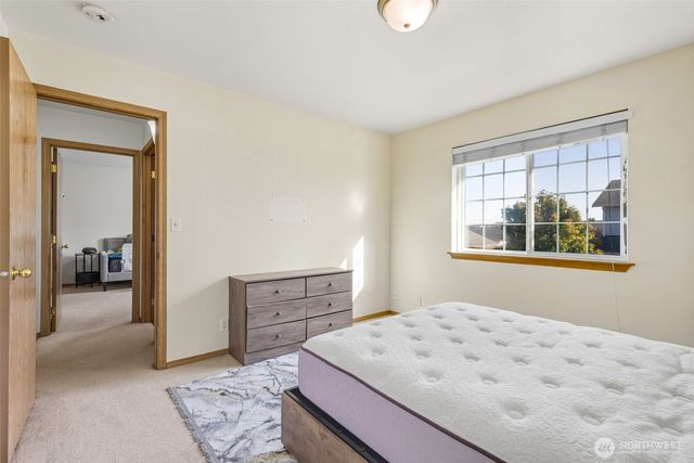 1214 NE Big Berry Loop, Oak Harbor, WA 98277