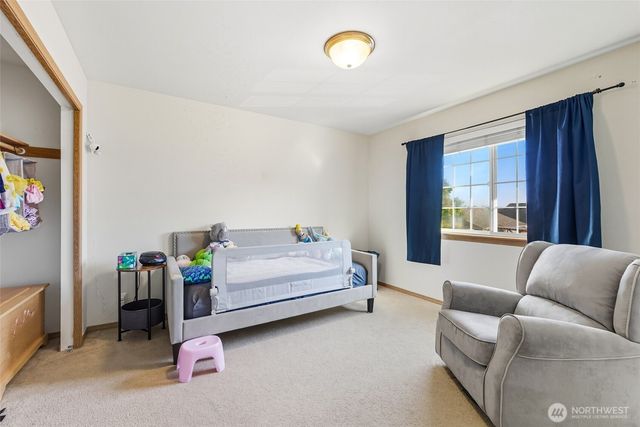 1214 NE Big Berry Loop, Oak Harbor, WA 98277