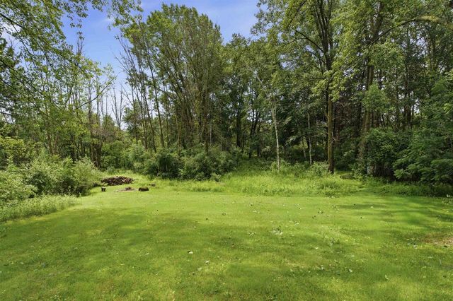 2581 WHITE PINE ROAD, Suamico, WI 54313