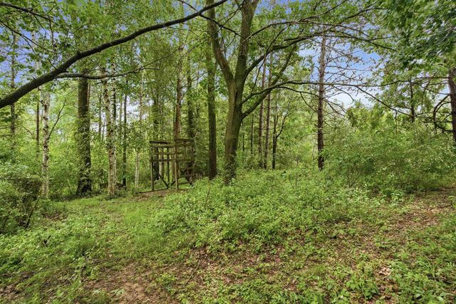 2581 WHITE PINE ROAD, Suamico, WI 54313