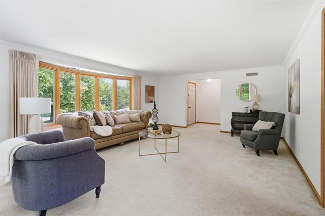 2581 WHITE PINE ROAD, Suamico, WI 54313