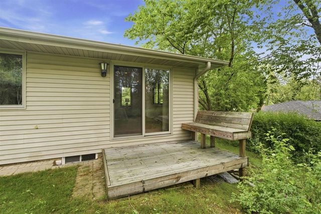 2581 WHITE PINE ROAD, Suamico, WI 54313