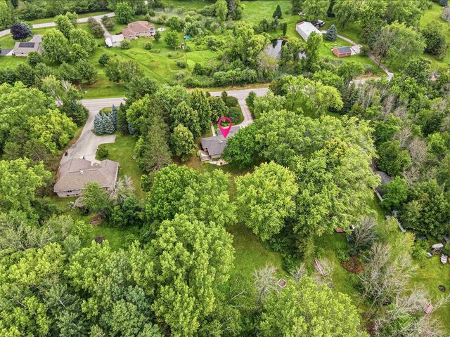 2581 WHITE PINE ROAD, Suamico, WI 54313