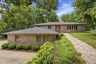 2581 WHITE PINE ROAD, Suamico, WI 54313