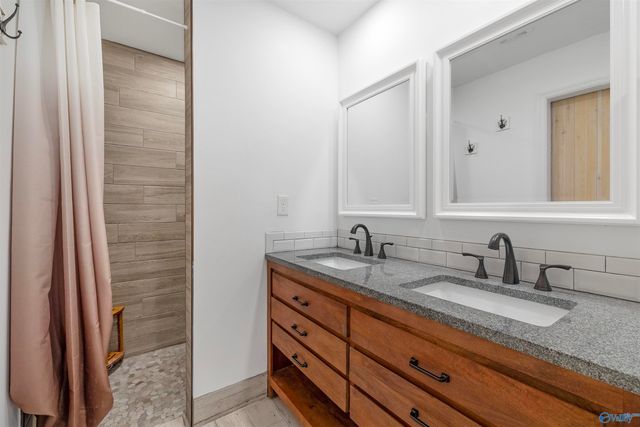 153 Autumnwood Trail, Decatur, AL 35603